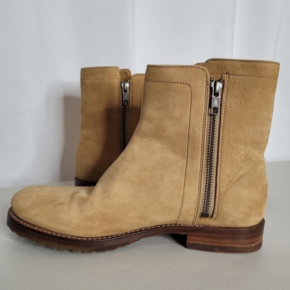 Frye Natalie Double Zip Low Heel Sand Nubuck Leather Bootie - Size 7.5 B - Picture 2 of 16